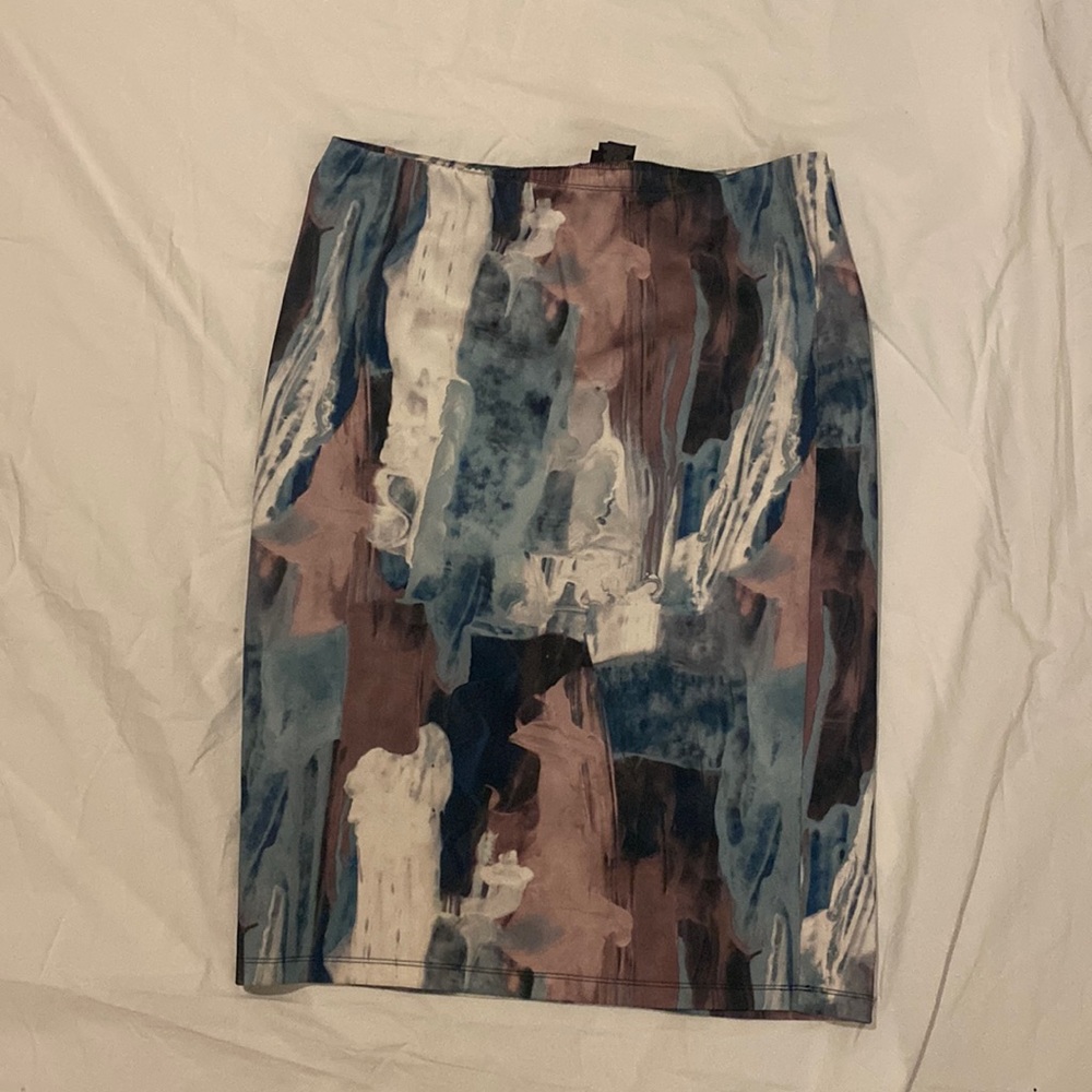 Graphic pencil skirt